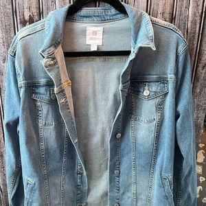 LuLaRoe XL Harvey denim jacket